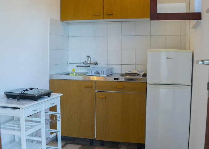 Viscovery Apartments 3* Rukavac (Vis)
