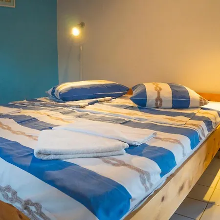 Viscovery Apartments 3* Rukavac (Vis)