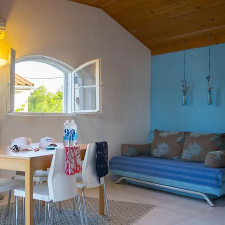 Viscovery Apartments krevet i doručak