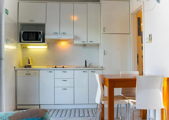 فندق مبيت وإفطار Viscovery Apartments 3*
