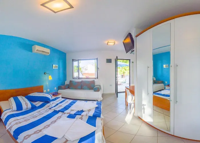 Viscovery Apartments فندق مبيت وإفطار روكافاك
